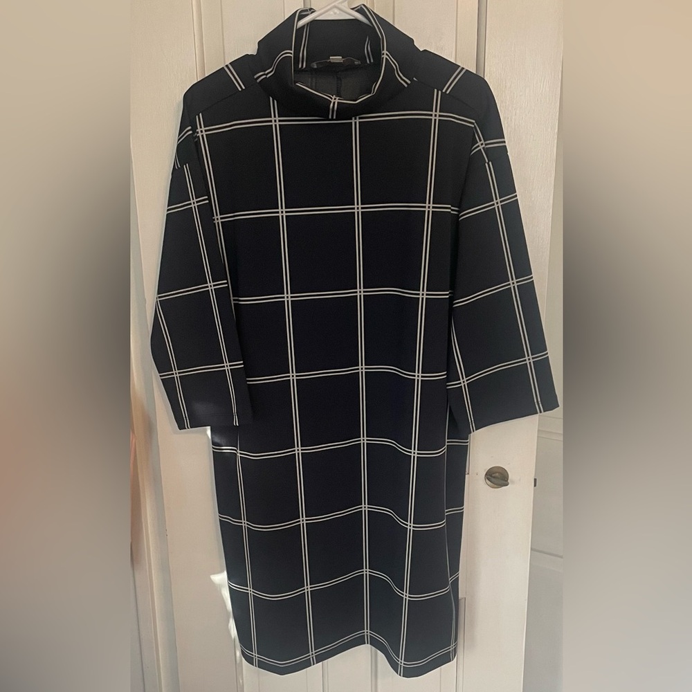 Amazing Loft dress- like new